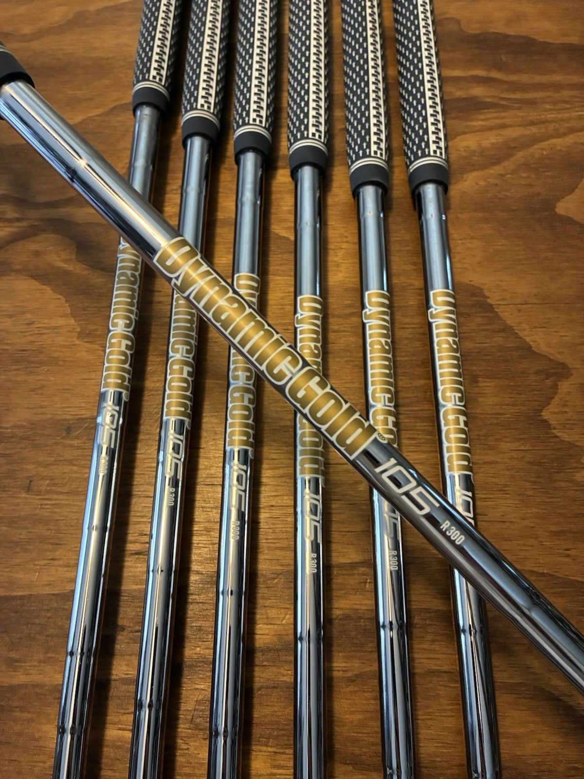 PING G425 Iron Set / Black Dot 5-UW Regular Flex Steel Dynamic