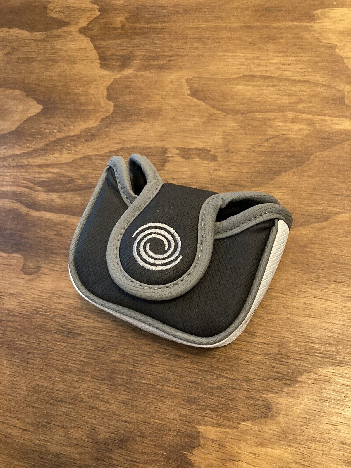 Brand New Odyssey Toulon Design Memphis Putter / 35”