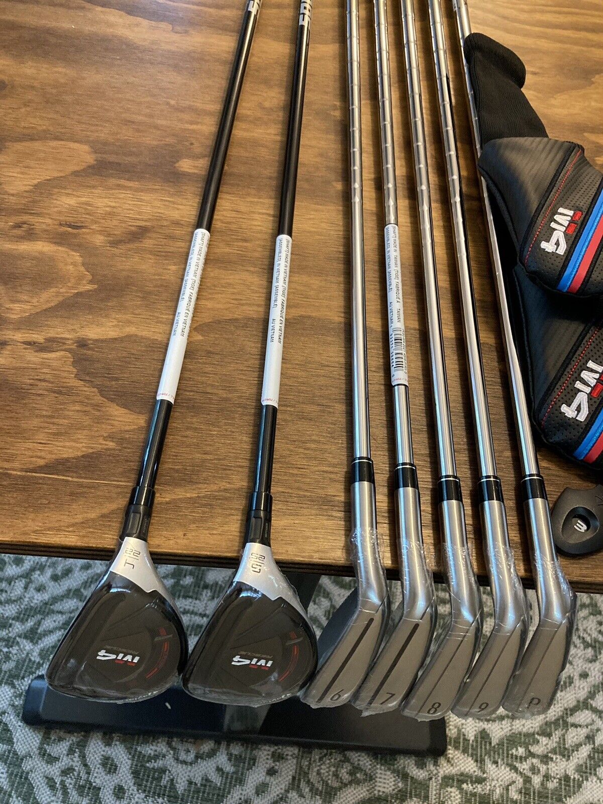 Brand New TaylorMade M4 Hybrid Iron Set / 4-PW Stiff Flex Shafts