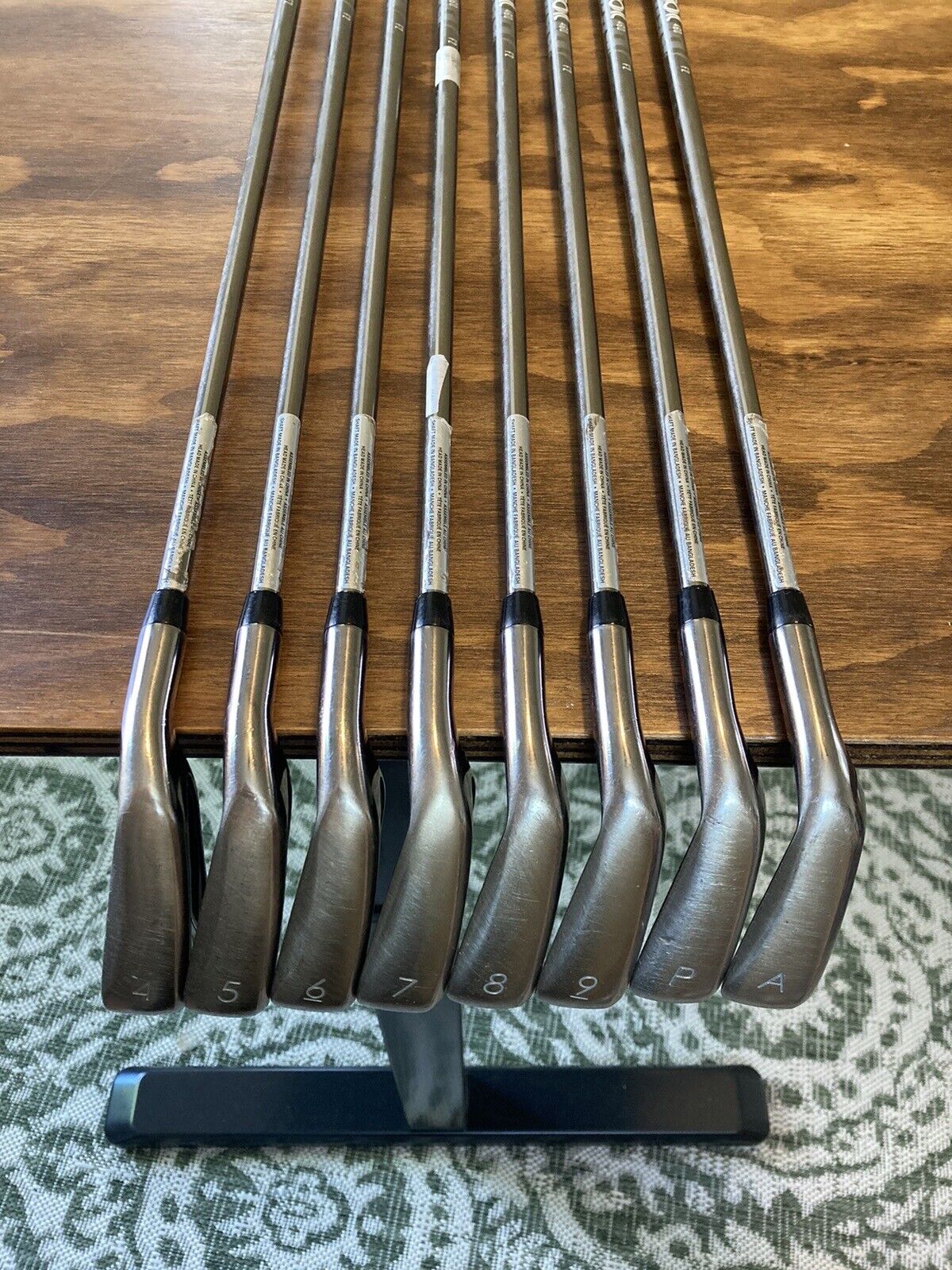 Nike Vapor Fly Iron Set / 4-AW Senior Flex Graphite Shafts