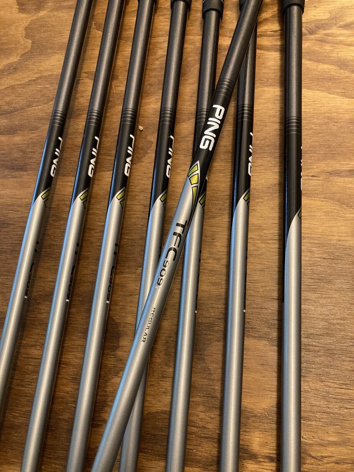 Ping Rapture Iron Set / 5-SW Regular Flex Graphite Shafts Red Dot