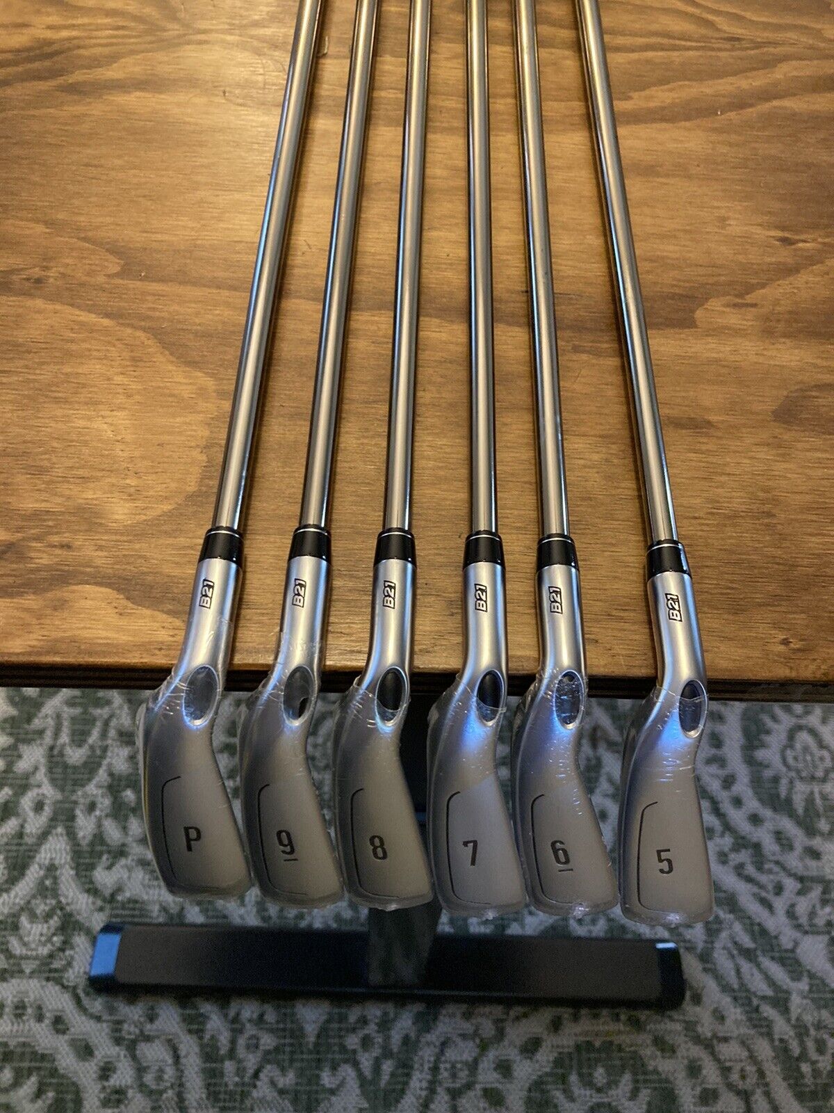 LH New Callaway Big Bertha B21 Iron Set Left Hand / 5-PW Regular Graphite Shafts