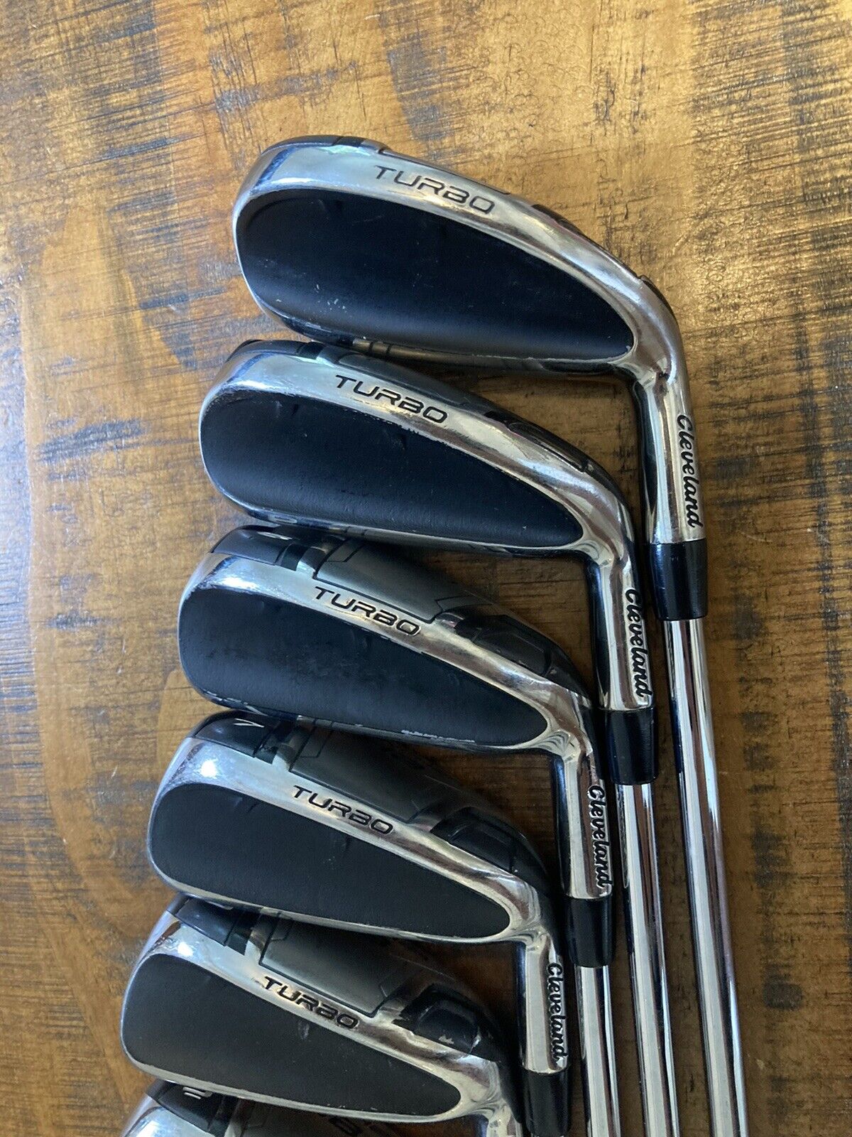 Cleveland Launcher HB Turbo Iron Set / 4-P Regular Flex Steel Shafts